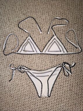 🤍White boutique Triangle Bikini🖤Black Trim Women's Swim set tie side bottom